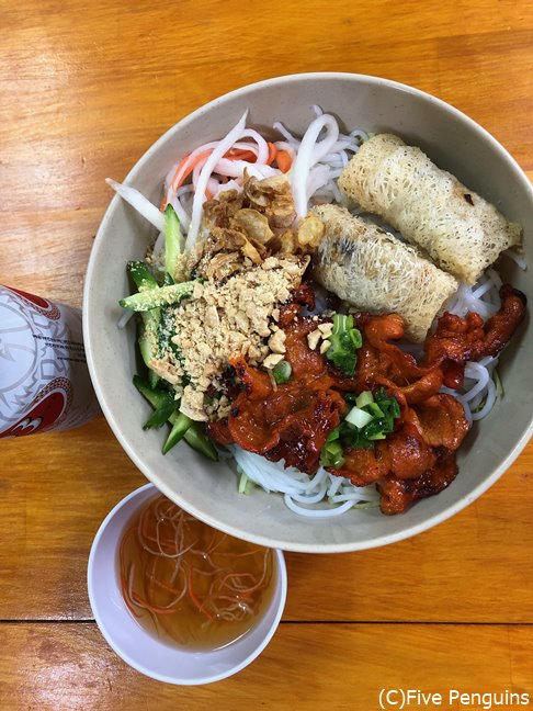 ベトナムつけ麺「ブン・チャー・ティット・ヌン」